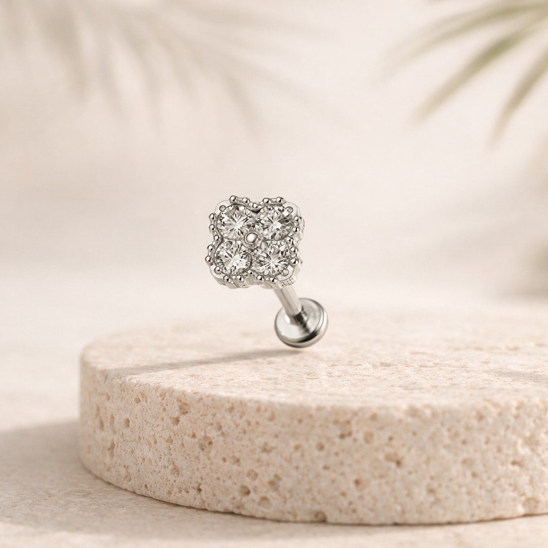 Bijou de piercing stud / flat back, Stud titane CZ — collection 7136, Argent, en titane