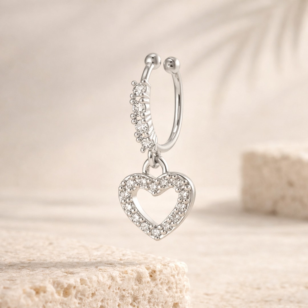 Faux piercing sans trou pour nez et hélix, anneau argenté serti de zircons avec pendentif cœur