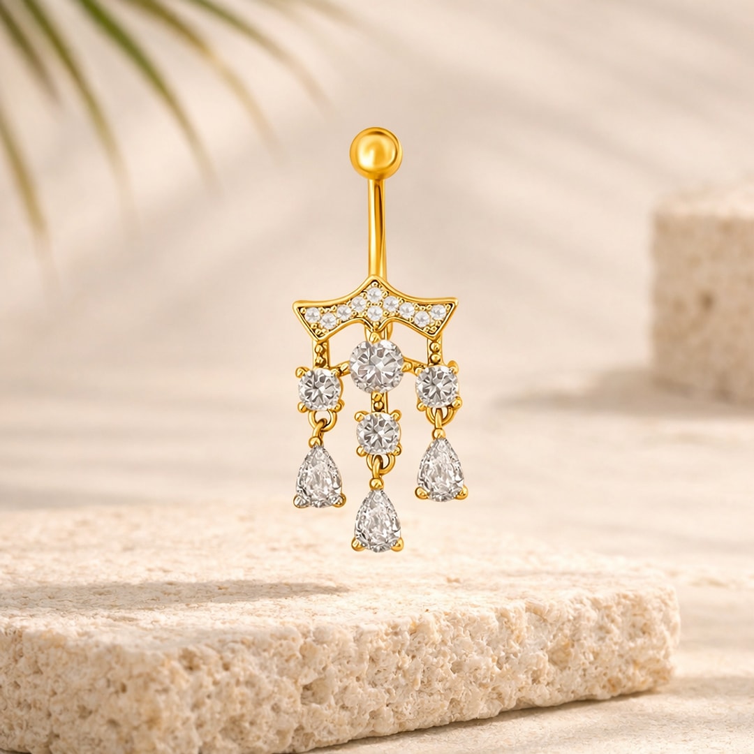 Banane de nombril dorée style lustre avec pierres rondes et trois gouttes pendantes en zircon