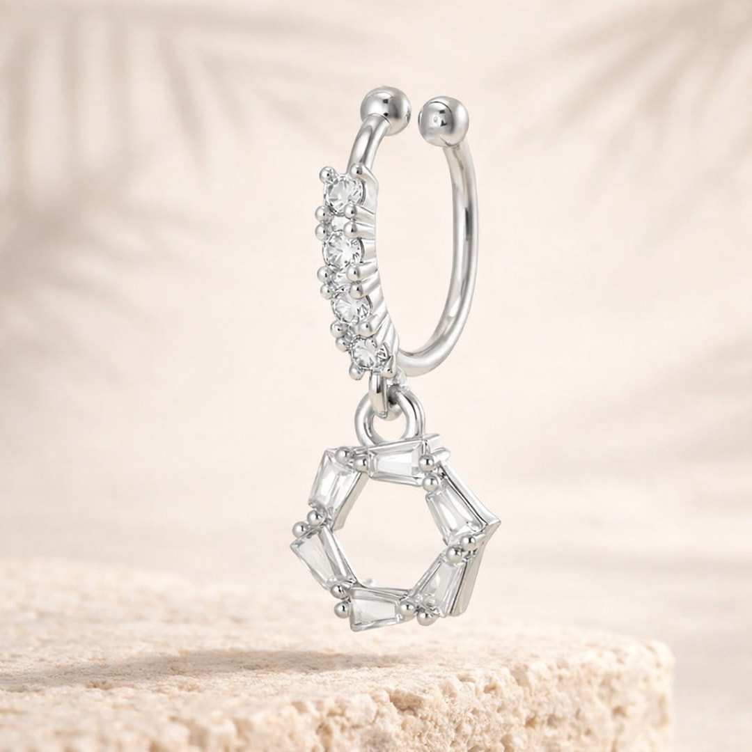 Faux piercing sans trou pour nez et hélix, anneau argenté serti de zircons avec pendentif hexagone