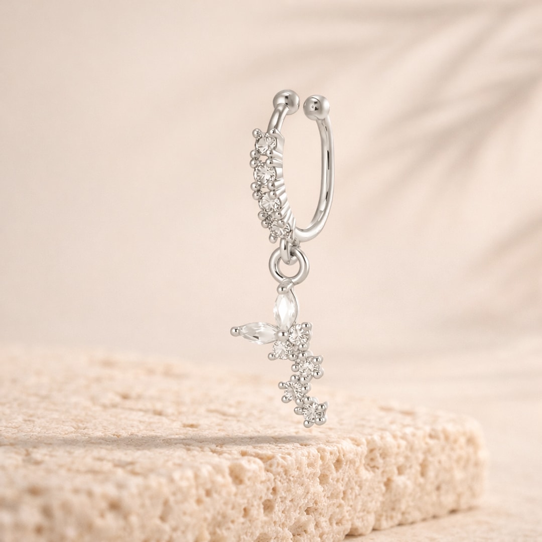 Faux piercing sans trou pour nez et hélix, anneau argenté serti de zircons avec pendentif brin fleuri