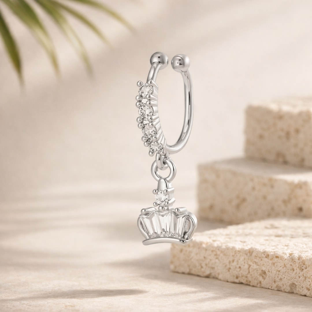 Faux piercing sans trou pour nez et hélix, anneau argenté serti de zircons avec pendentif couronne