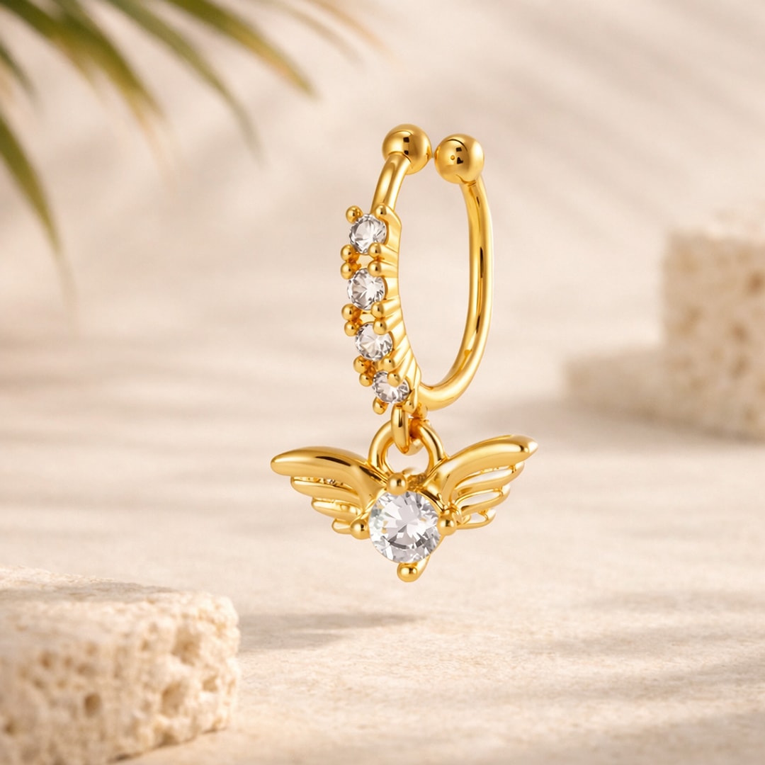 Faux piercing sans trou pour nez et hélix, anneau doré serti de zircons avec pendentif ailes d'ange