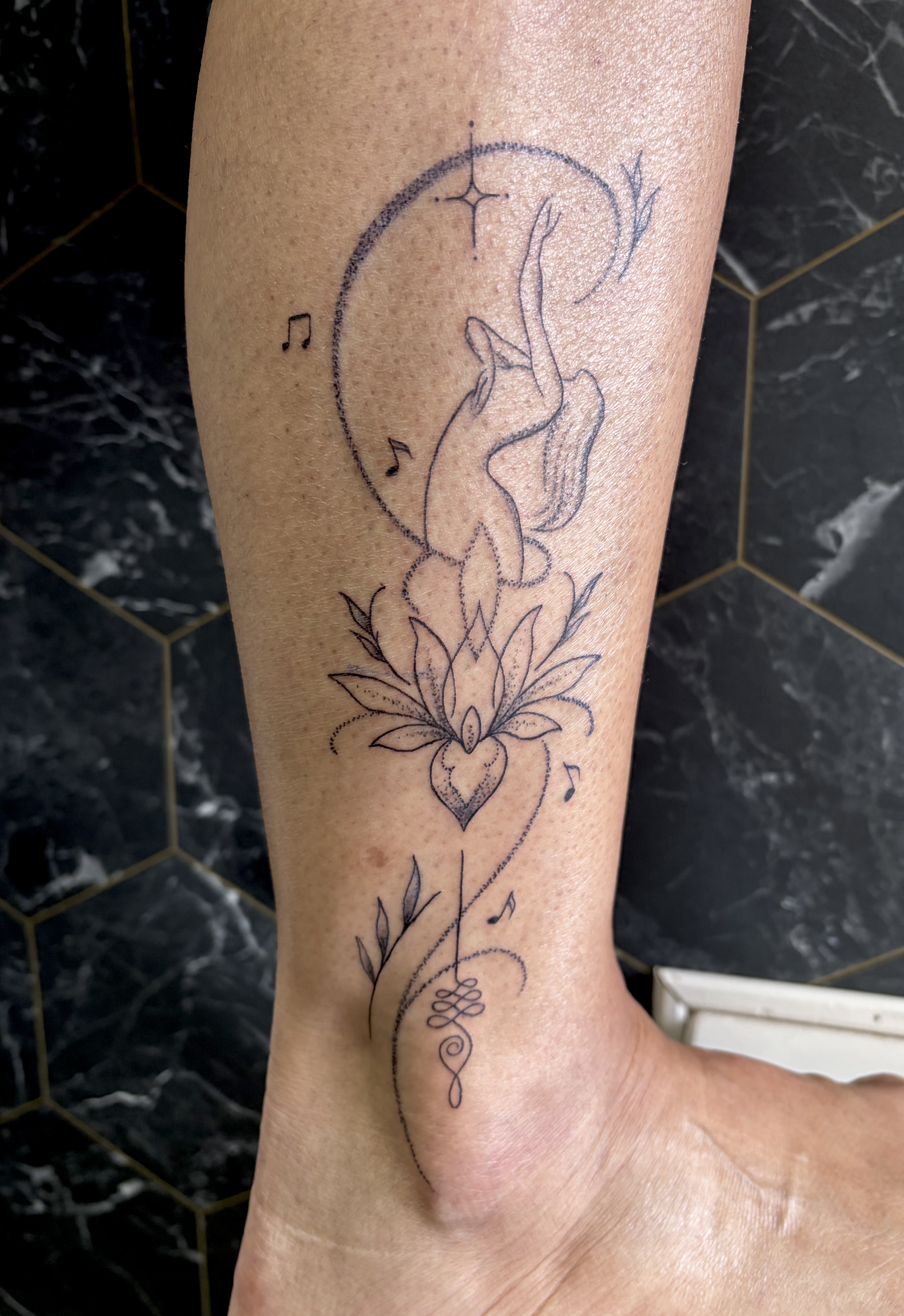 Création de Noon Tattoo Therapy